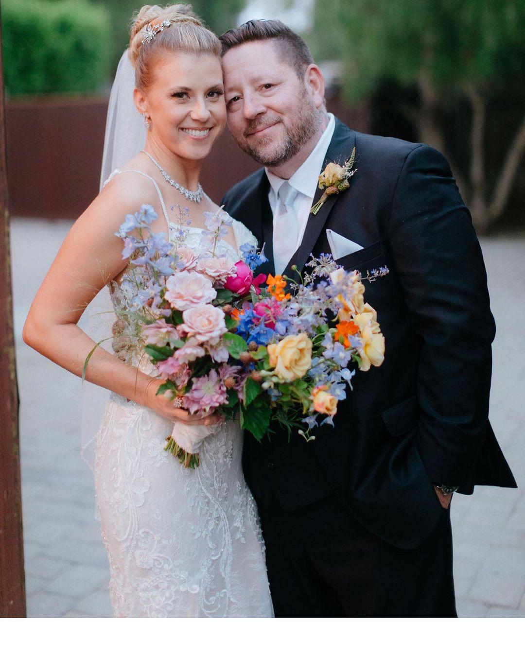 Jodie Sweetin Serenades Husband With Sweet Words Ahead Of 1st Anniversary