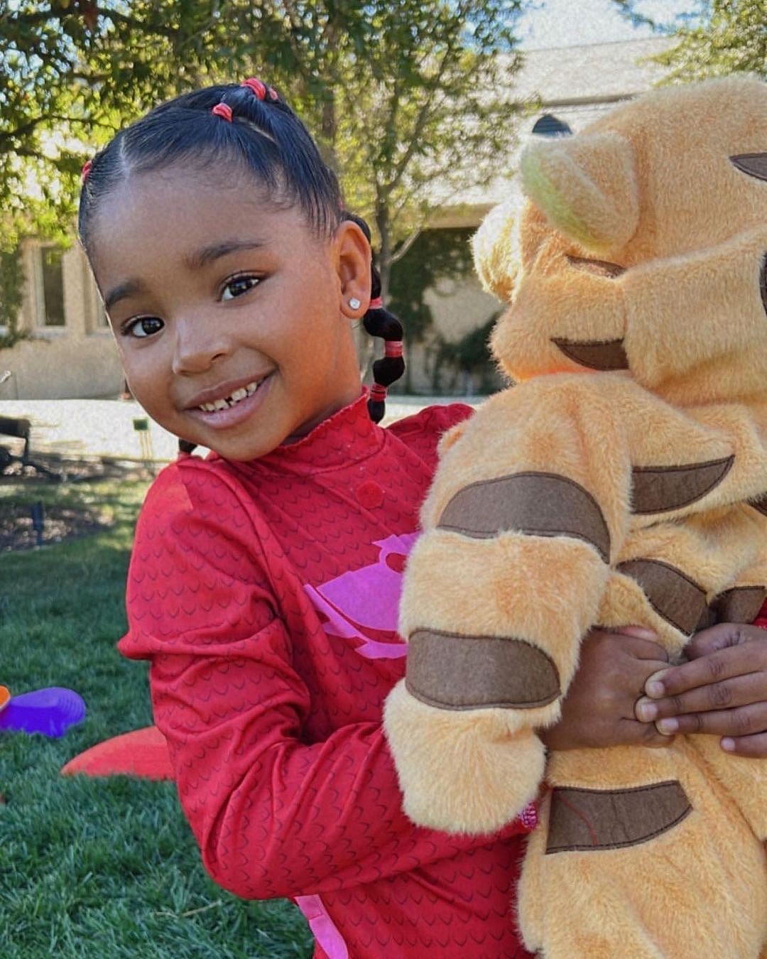 Khloe Kardashian shares photos of her daughter True and son for Halloween