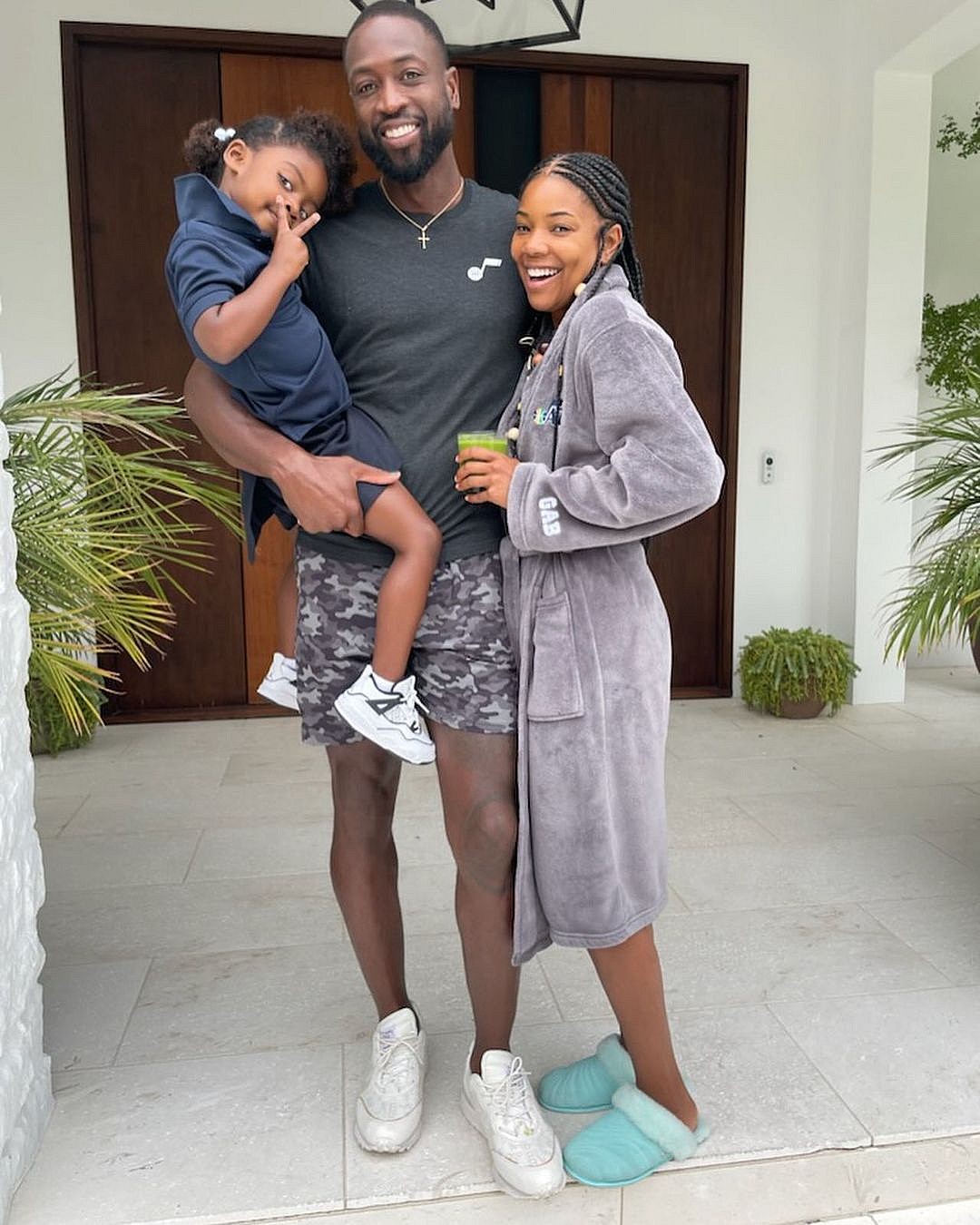 Gabrielle Union, Dwayne Wade and Kaavia