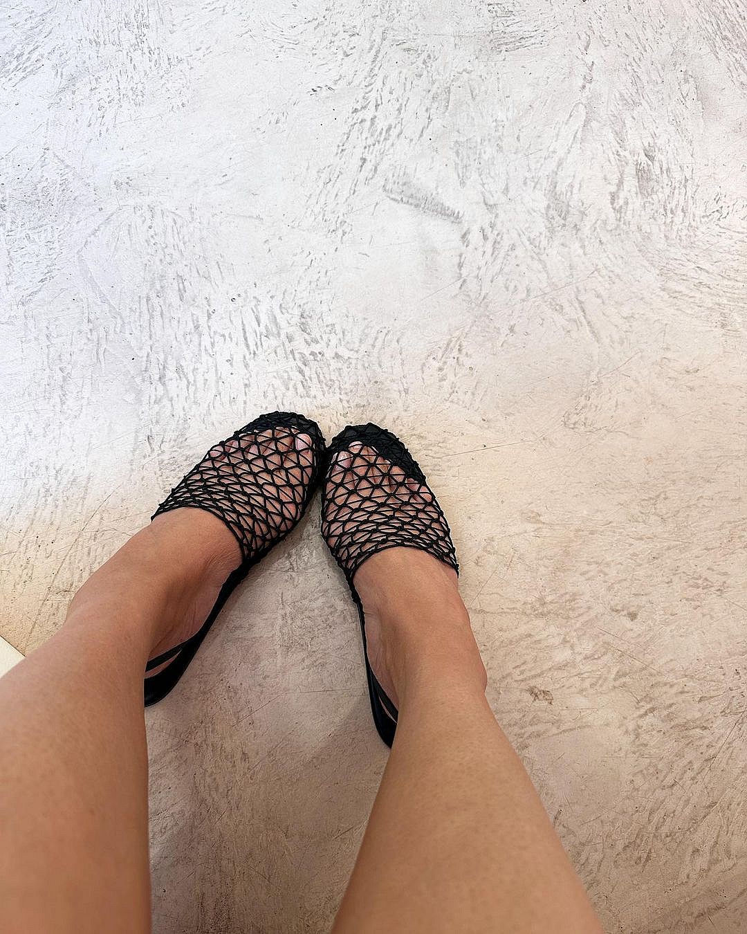 Chrissy Teigen and John Legend flaunts stylish looks on Instagram