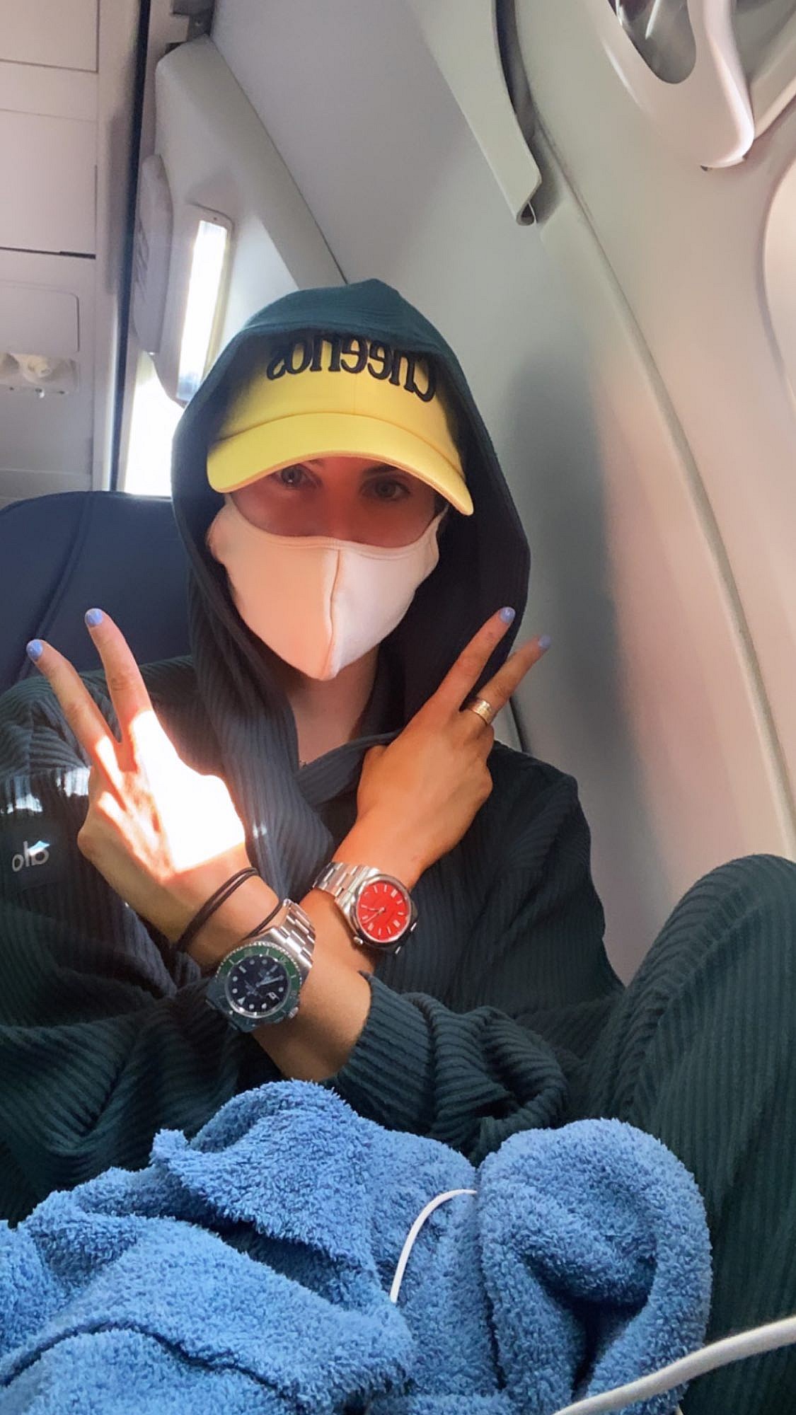 Jen Selter on a plane