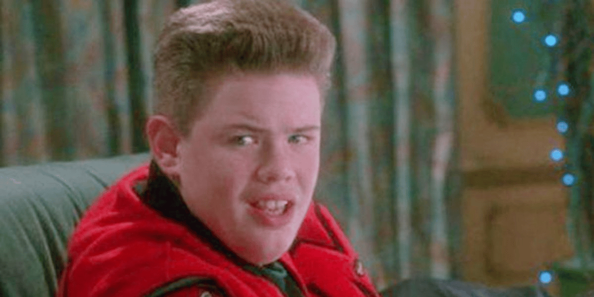 ‘Home Alone’ Star Accused Of ‘Strangling’ His Girlfriend During Violent Attack