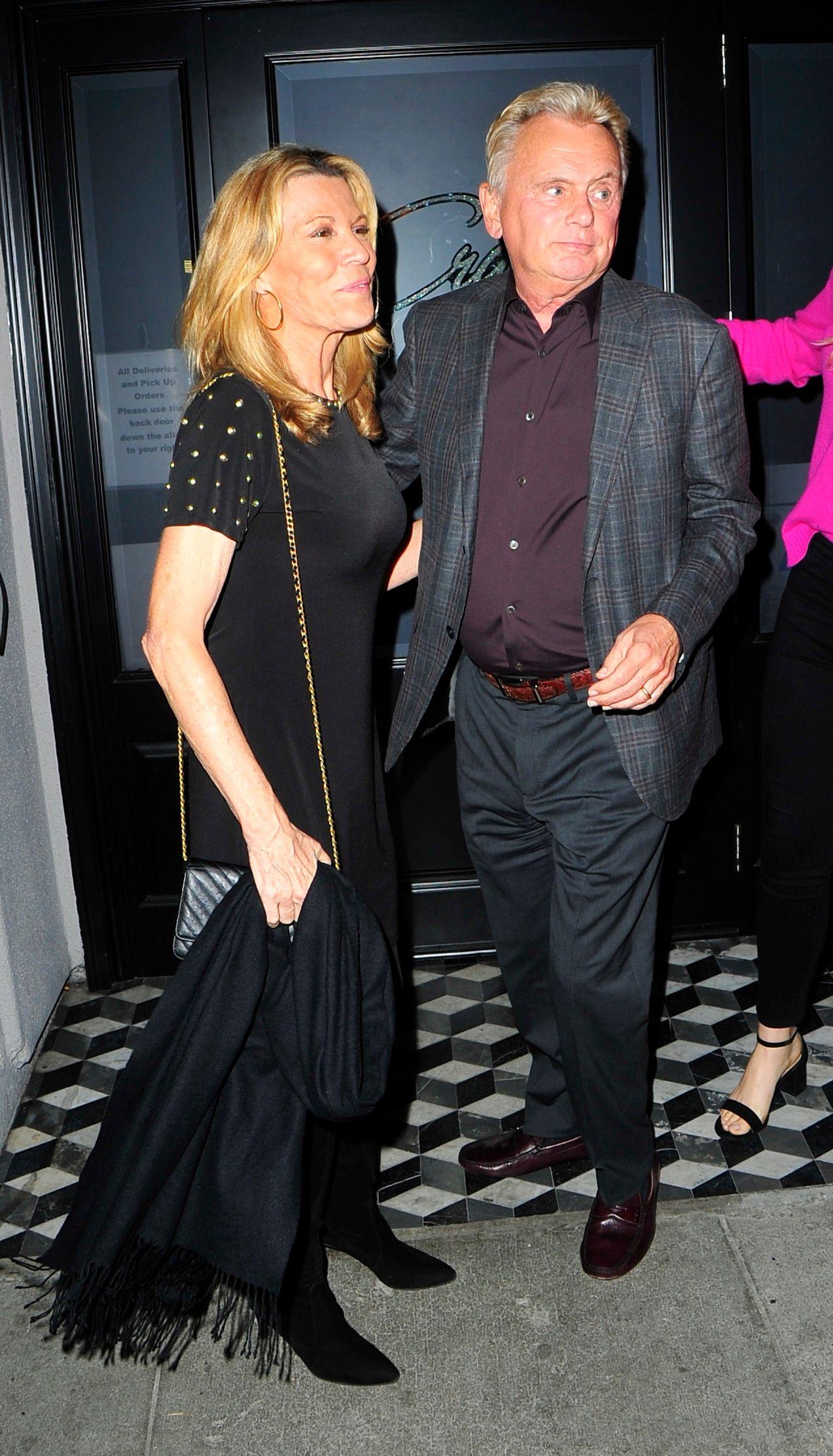 Pat Sajak and Vanna White Dine at Craig apos s with Family