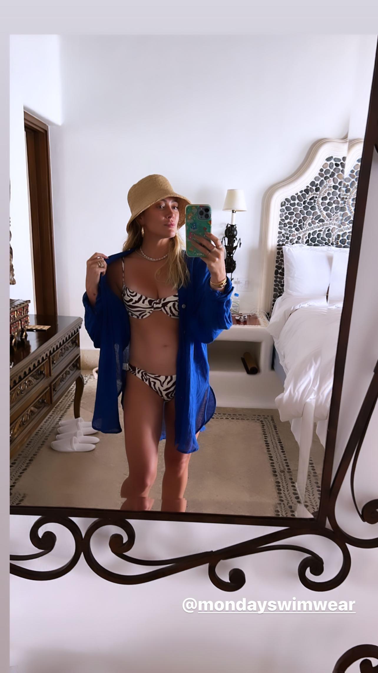 hilary duff bikini