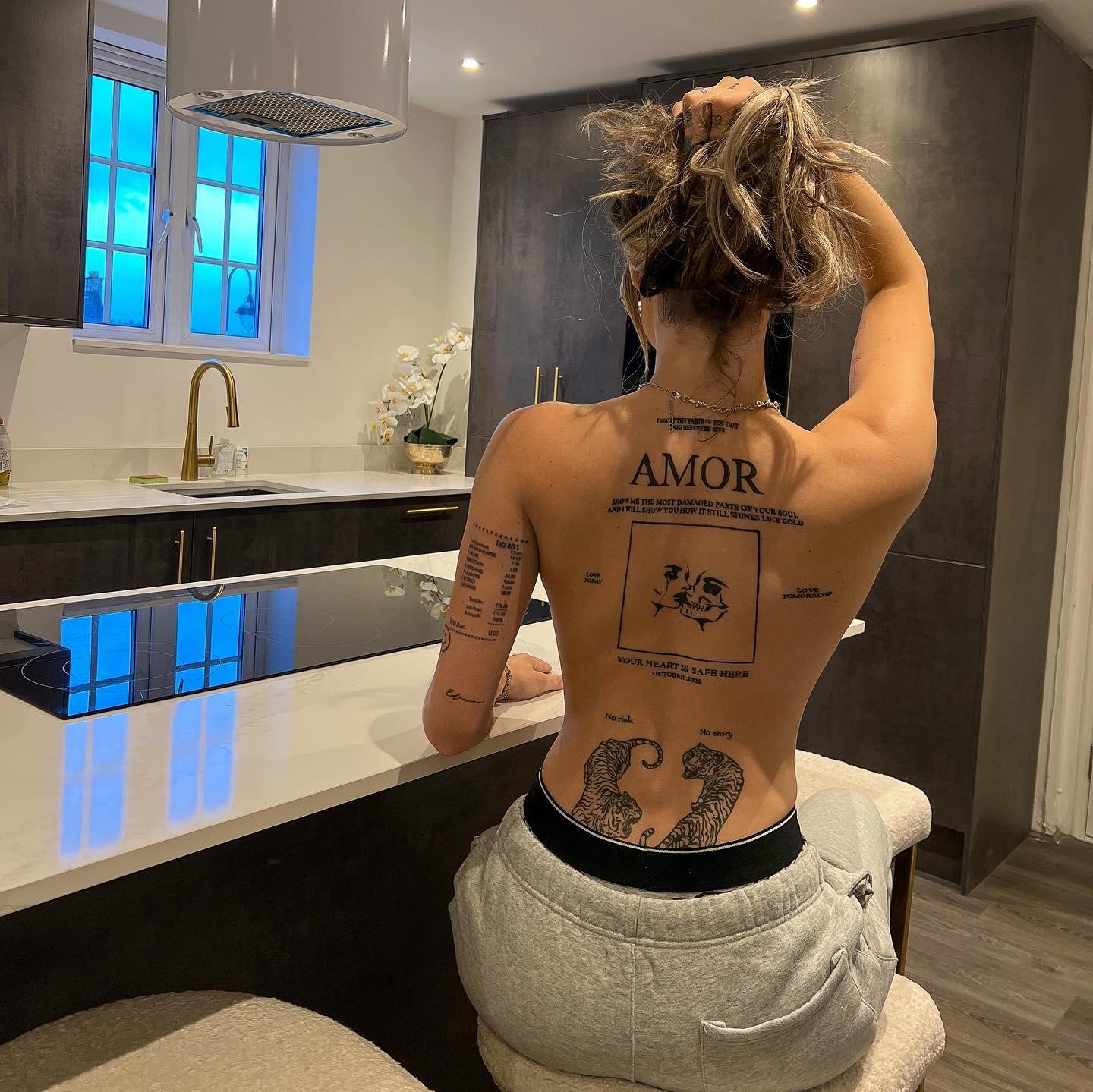 Demi Sims shows off her new tattoo