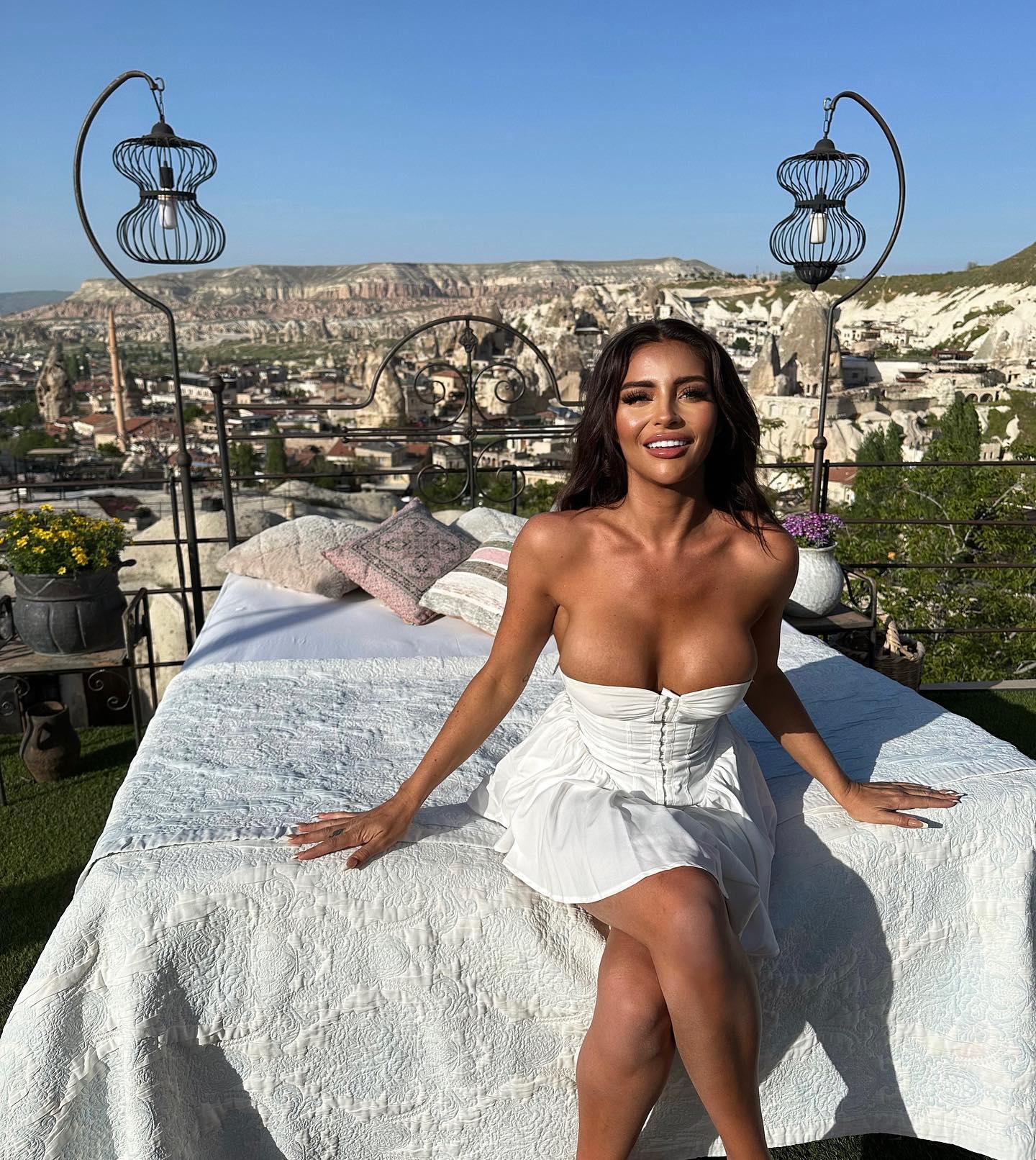 Larissa Trownson Is 'The View' In Her Strapless White Dress