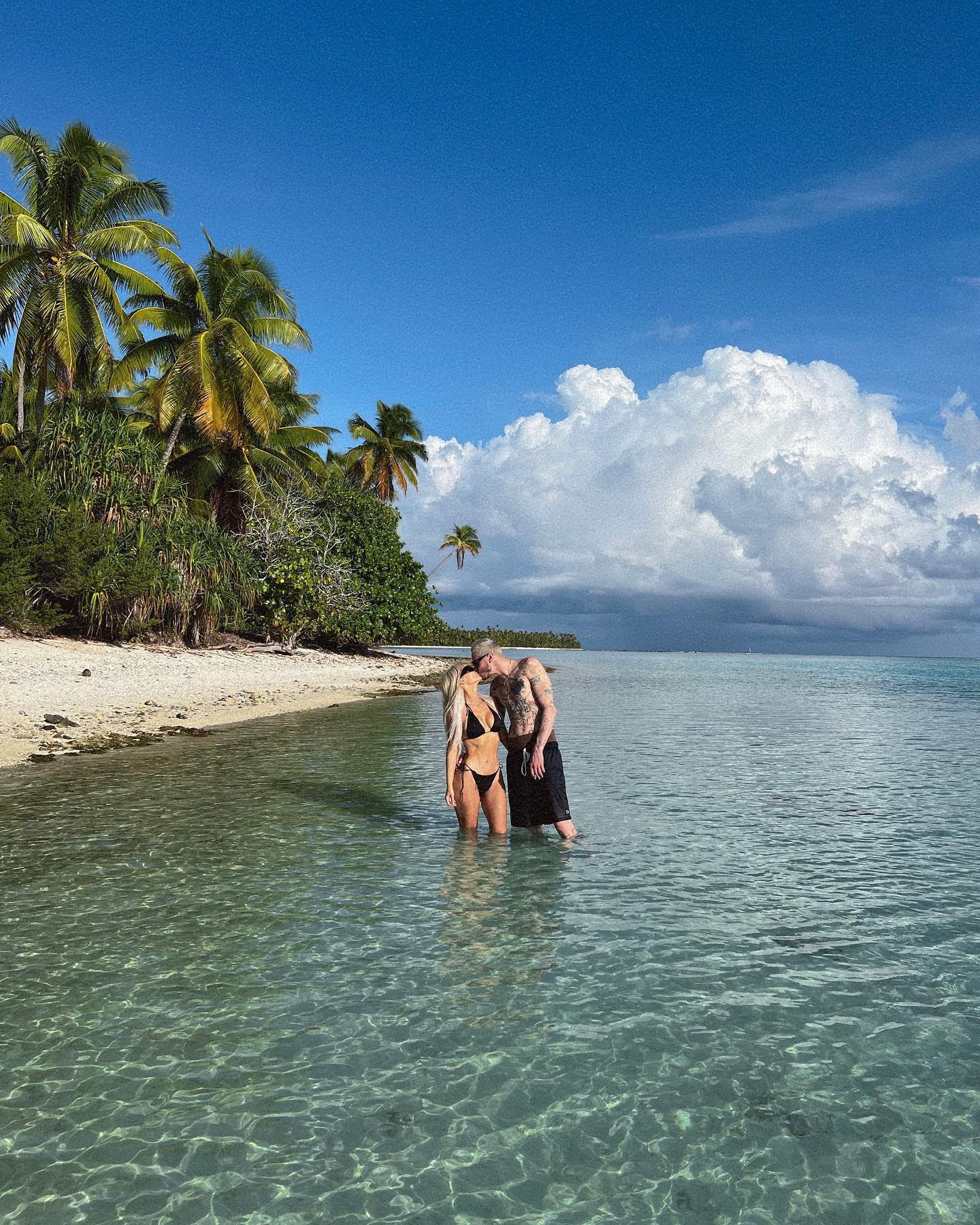Kim Kardashian hits the beach with Pete Davidson