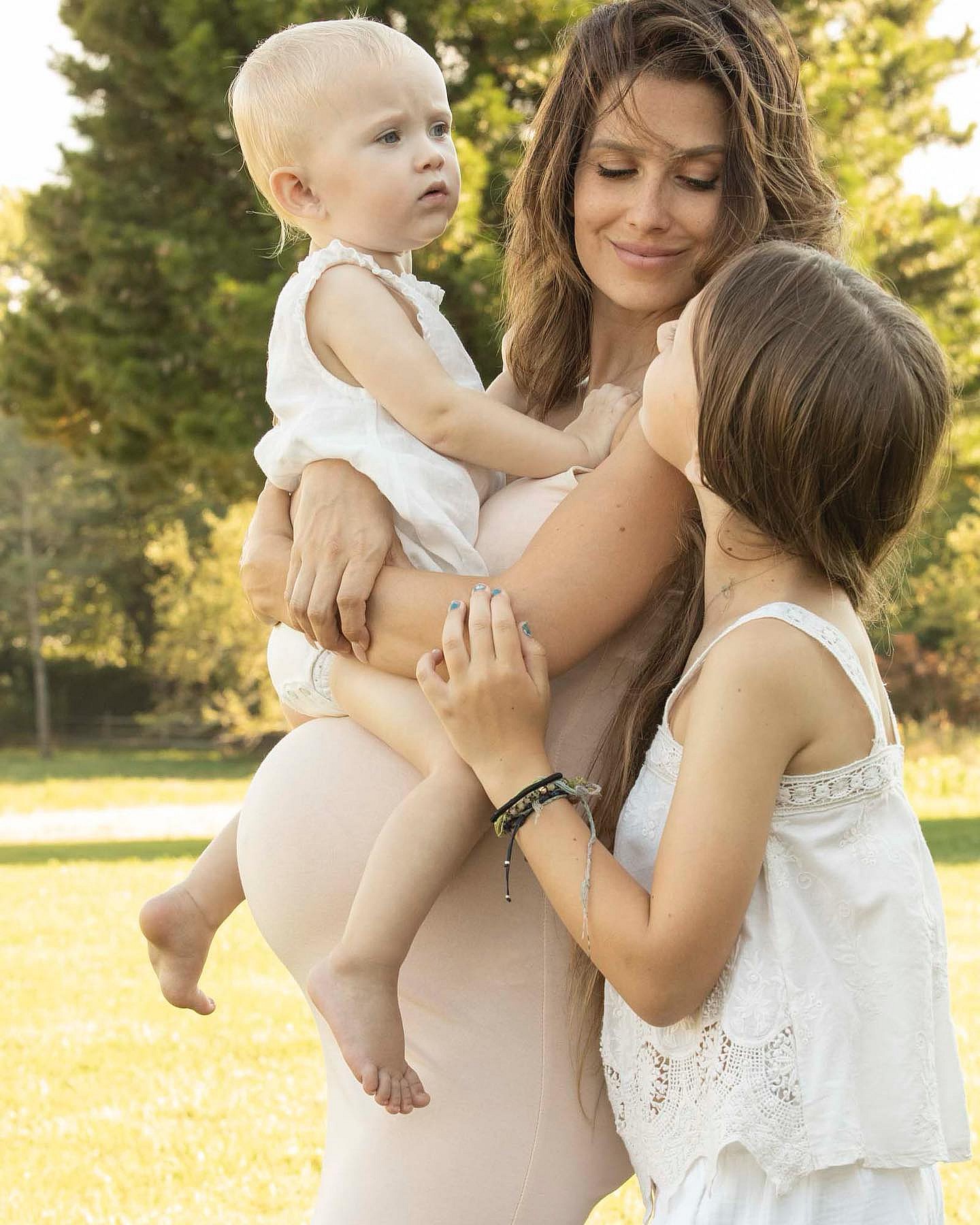Hilaria Baldwin and 2 kids