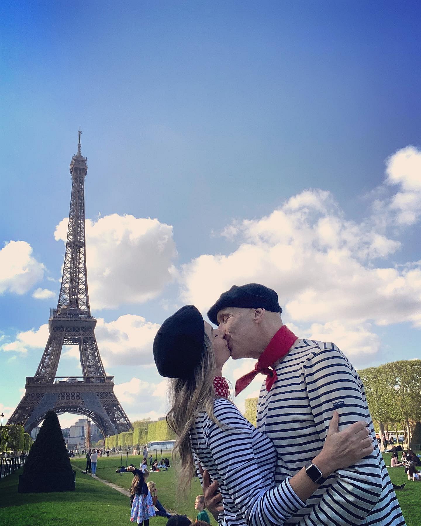 Paulina Porizkova on a date in Paris with Jeff Greenstein
