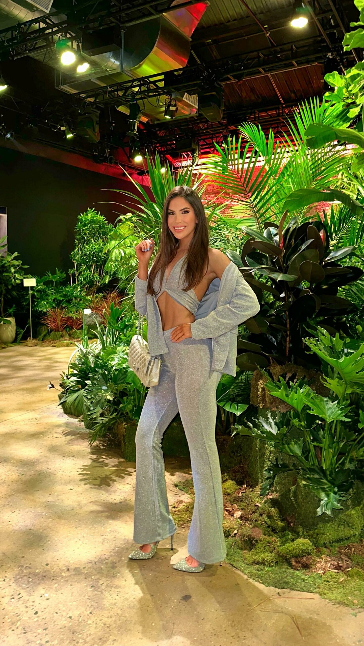 Jen Selter does a yoga pose for Natures Way Brands