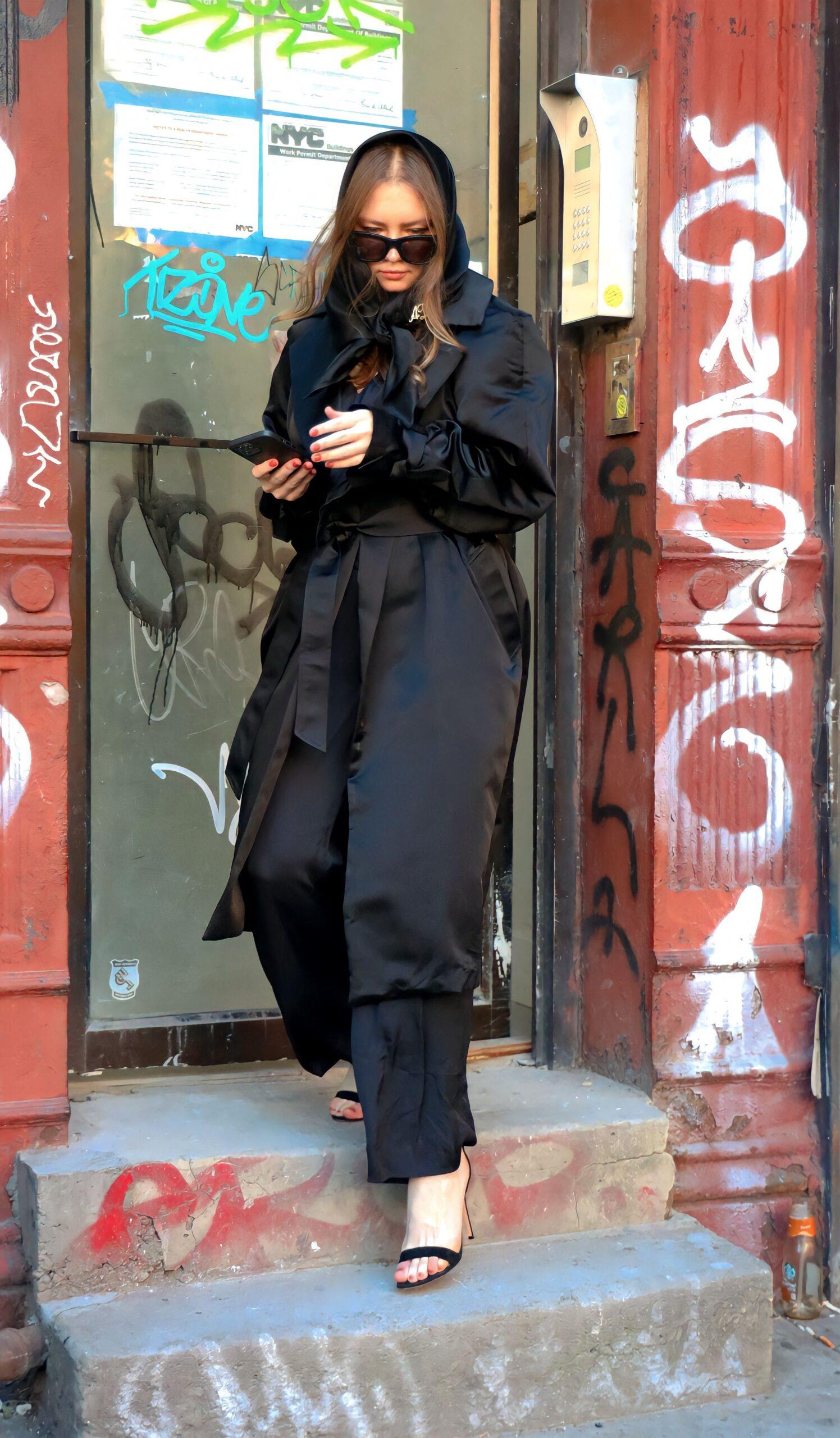 Fake heiress Anna Sorokin seen leaving her apartment building to head to the courthouse in Lower Manhattan