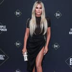 Khloé Kardashian at 2019 E! People's Choice Awards