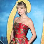 Taylor Swift at the Cats World Premiere - Arrivals