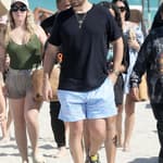 Scott Disick looks relaxed as he spends time with his 3 children on the beach in Miami