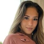 Valerie Loureda posing for the camera.