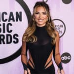 Jessie James Decker 2022 American Music Awards