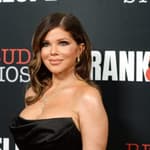 Donna D'Errico at the Frank and Penelope - Los Angeles Premiere