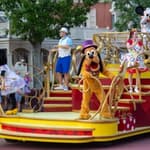 Family Risks Safety By Running Across Disney Parade Route, See The Video