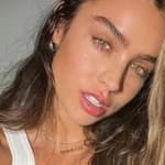 Sommer Ray takes a selfie.