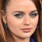 Joey King close up