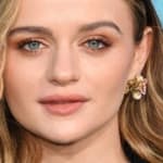 Joey King close up