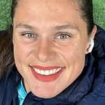 llona Maher takes a selfie
