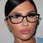 Hannah Smith wearing glasses