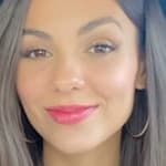 Victoria Justice in her car
