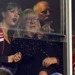Taylor Swift and Donna Kelce at Chiefs game