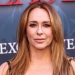 A photo collage of Jennifer Love Hewitt and Sarah Michelle Gellar