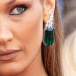 Bella Hadid close up