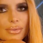 Jessica Simpson close up