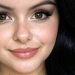 Ariel Winter close up