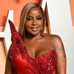 Mary J. Blige smiling