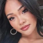 Jenn Tran selfie