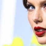 Taylor Swift close up