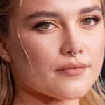Florence Pugh close up