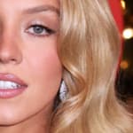 Sydney Sweeney close up