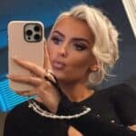 Blake Monroe mirror selfie