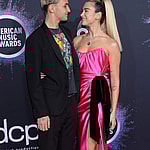 47th Annual American Music Awards - Arrivals