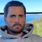 A photo showing Scott Disick in a gray hoodie