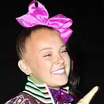 Joelle Joanie quot JoJo quot Siwa at Craig apos s for Dinner