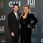 Kelly Clarkson's Ex-Husband Wins A TINY Piece Of Couple's Montana Ranch