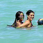 Jersey Shore cast members Nicole quot Snooki quot Polizzi Jenni quot JWoww quot Farley Paul quot DJ Pauly D quot DelVecchio and Vinny Guadagnino rock the beach in Miami