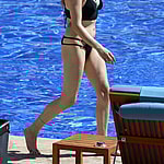 Frances Bean Cobain hits the beach and pool in Hawaii