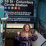 Kelly Clarkson is seen filming a music video