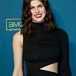 Alexandra Daddario got married to Andrew Form