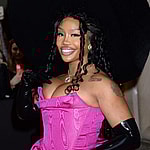 SZA dropped an NSFW bomb before SNL news