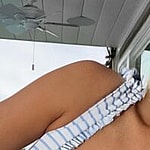 Lindsey Pelas close up