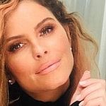 Maria Menounos close up